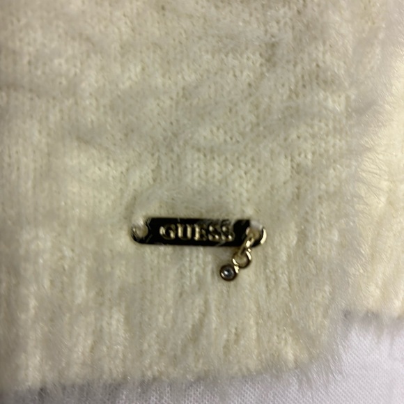 Guess Supersoft Girls Cashmere Cardigan Sweater Size 6X/7 - Picture 6 of 7